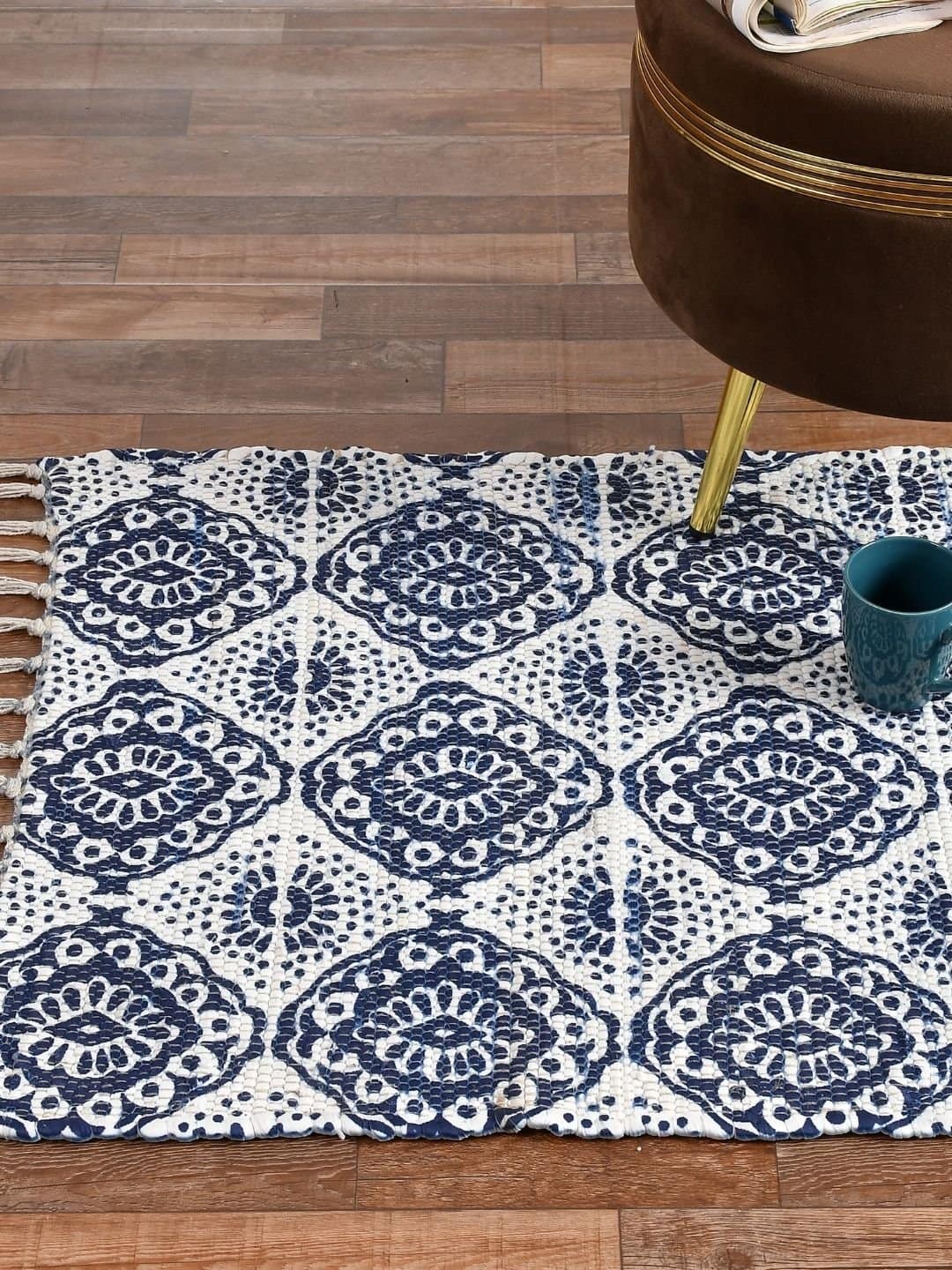 Handmade Blue-White Pattern Modern Rug - Image 5