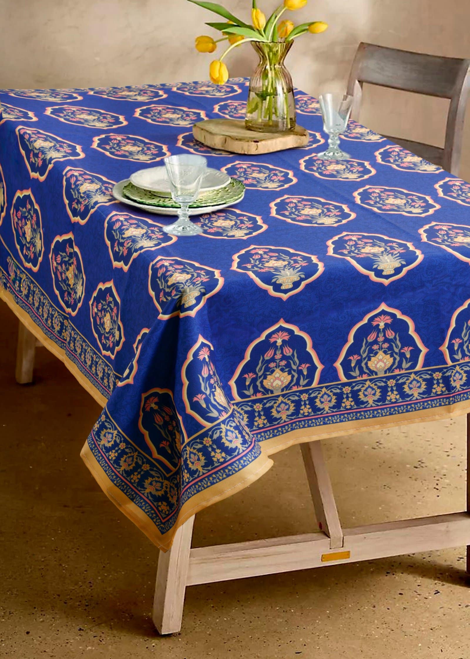 Clover Bloom Digital Printed Table Cloth