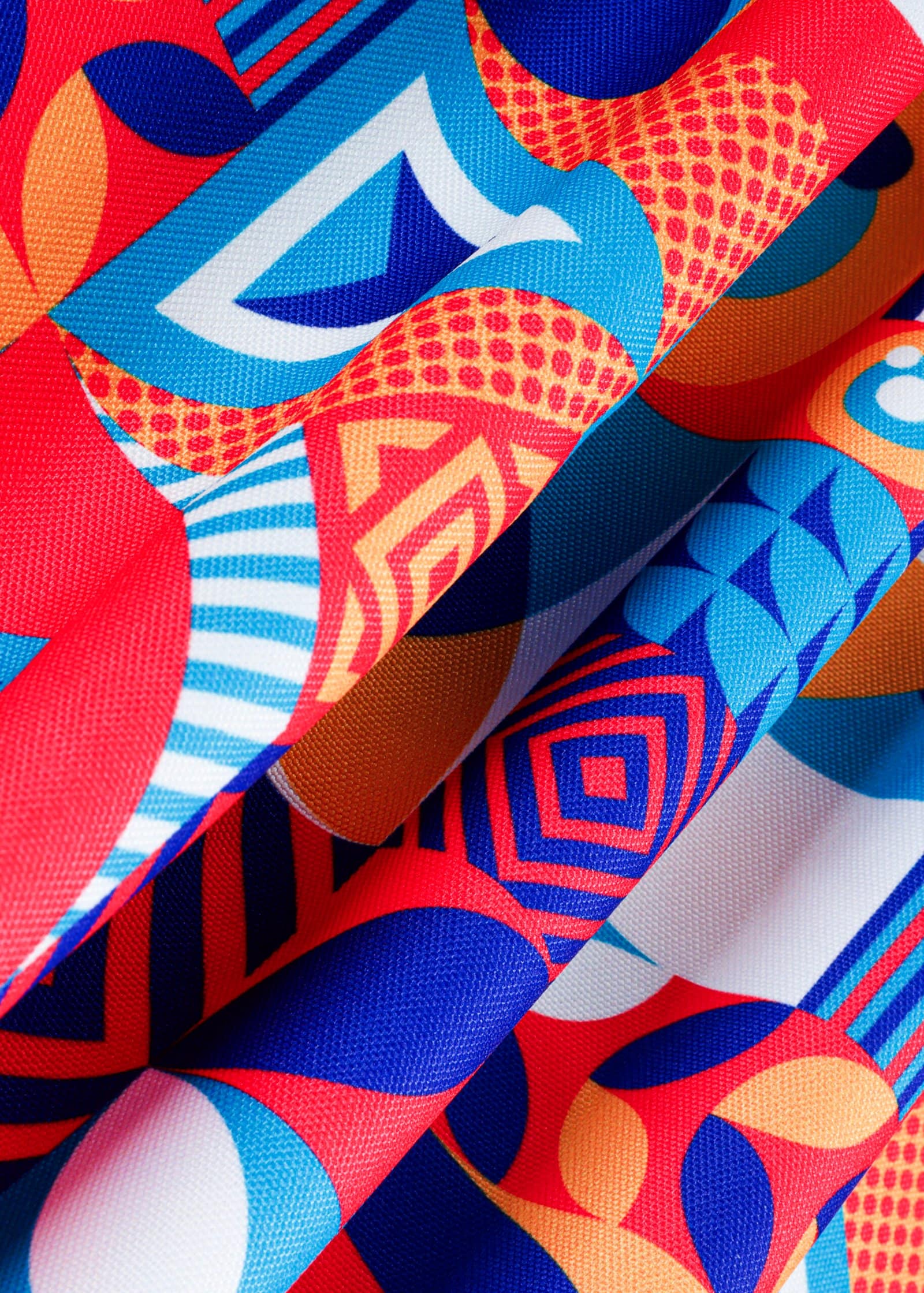 Vibrant Meadow Printed Dining Table Cloth - Image 3
