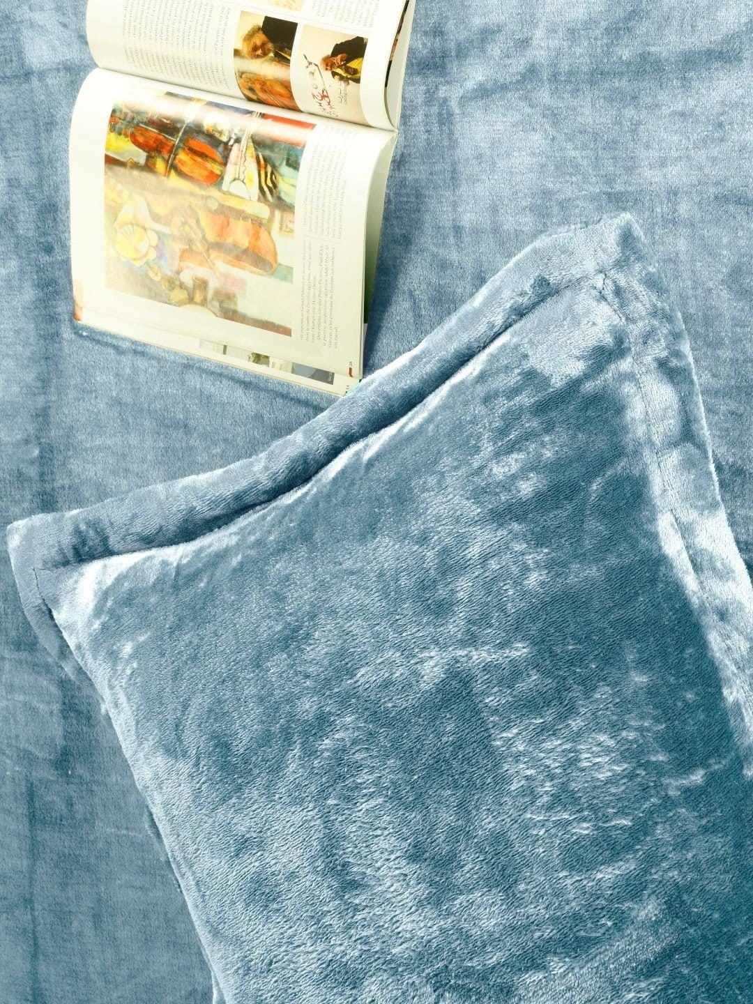 Warm Winter Elastic SkyBlue Bedsheet - Image 5