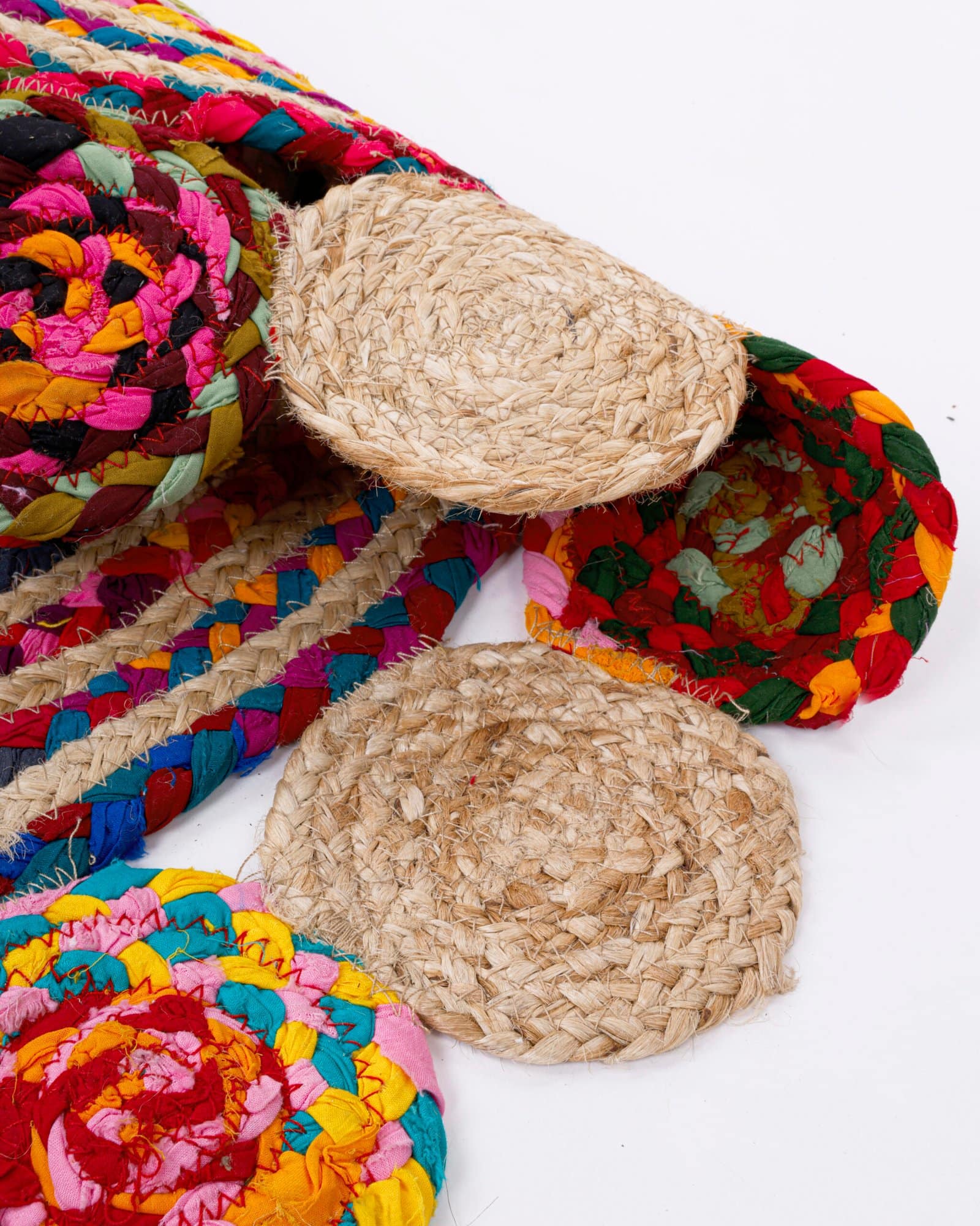 Traditional Jute Carpet - Image 3