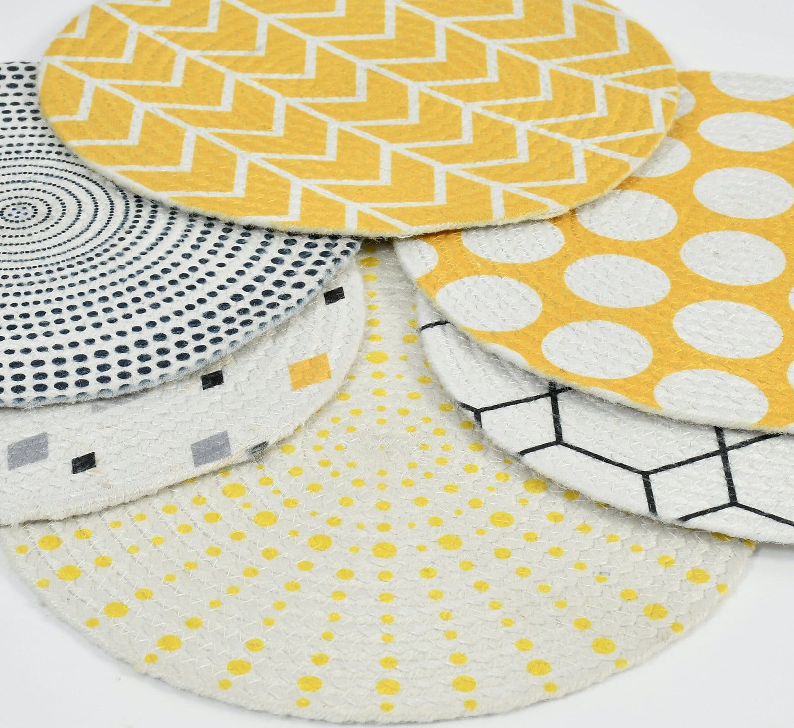 Sustainable Round Dining Mats - Image 4
