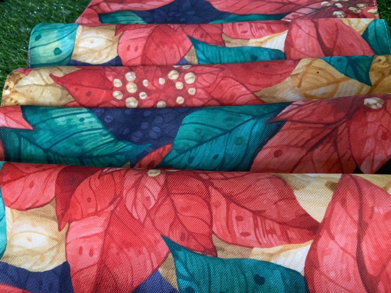 Digital Printed Flower Pattern Table Runner - Image 5