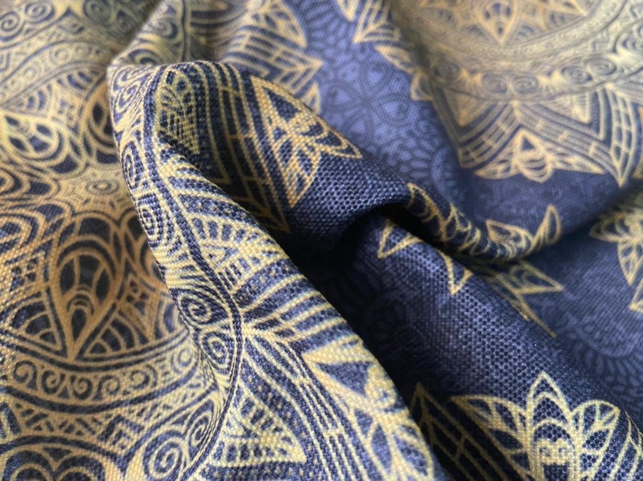 Premium Printed Table Cloth - Image 3