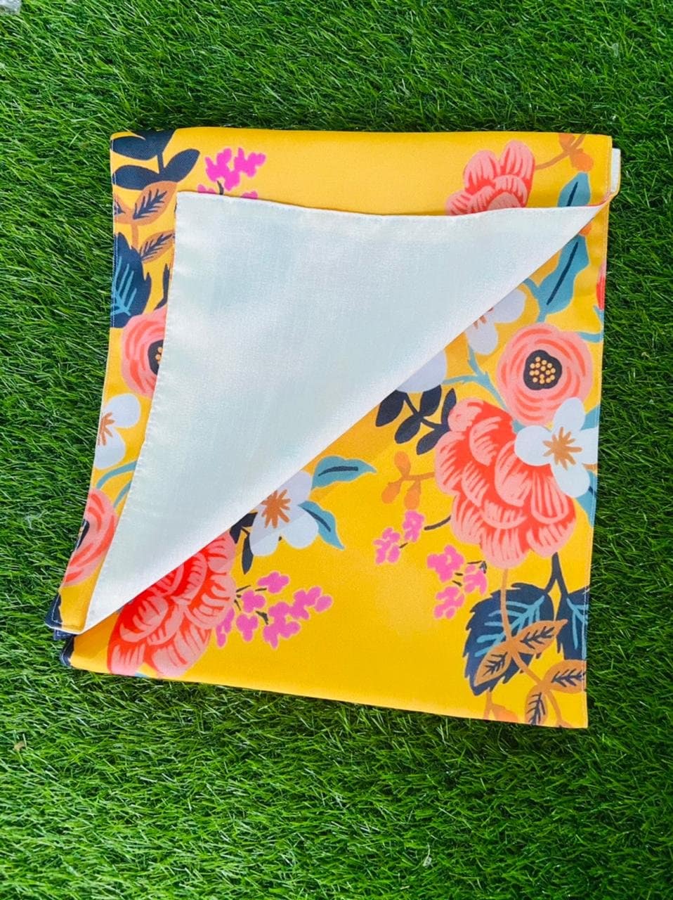 Digital Yellow Shade Table Runner - Image 5